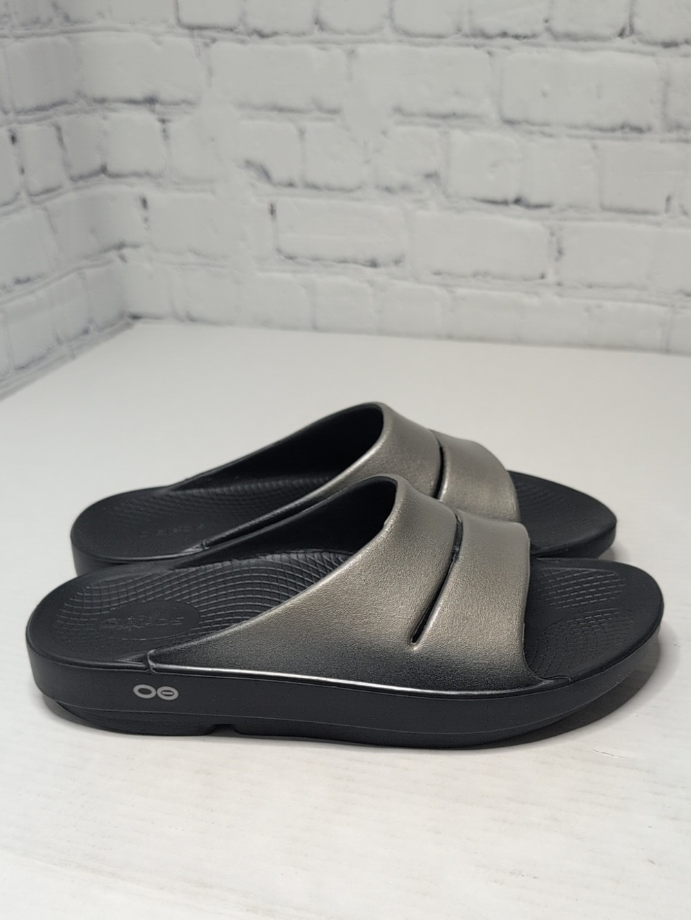 Oofos Ooahh Luxe Slide Sandals Limited Edition Latte